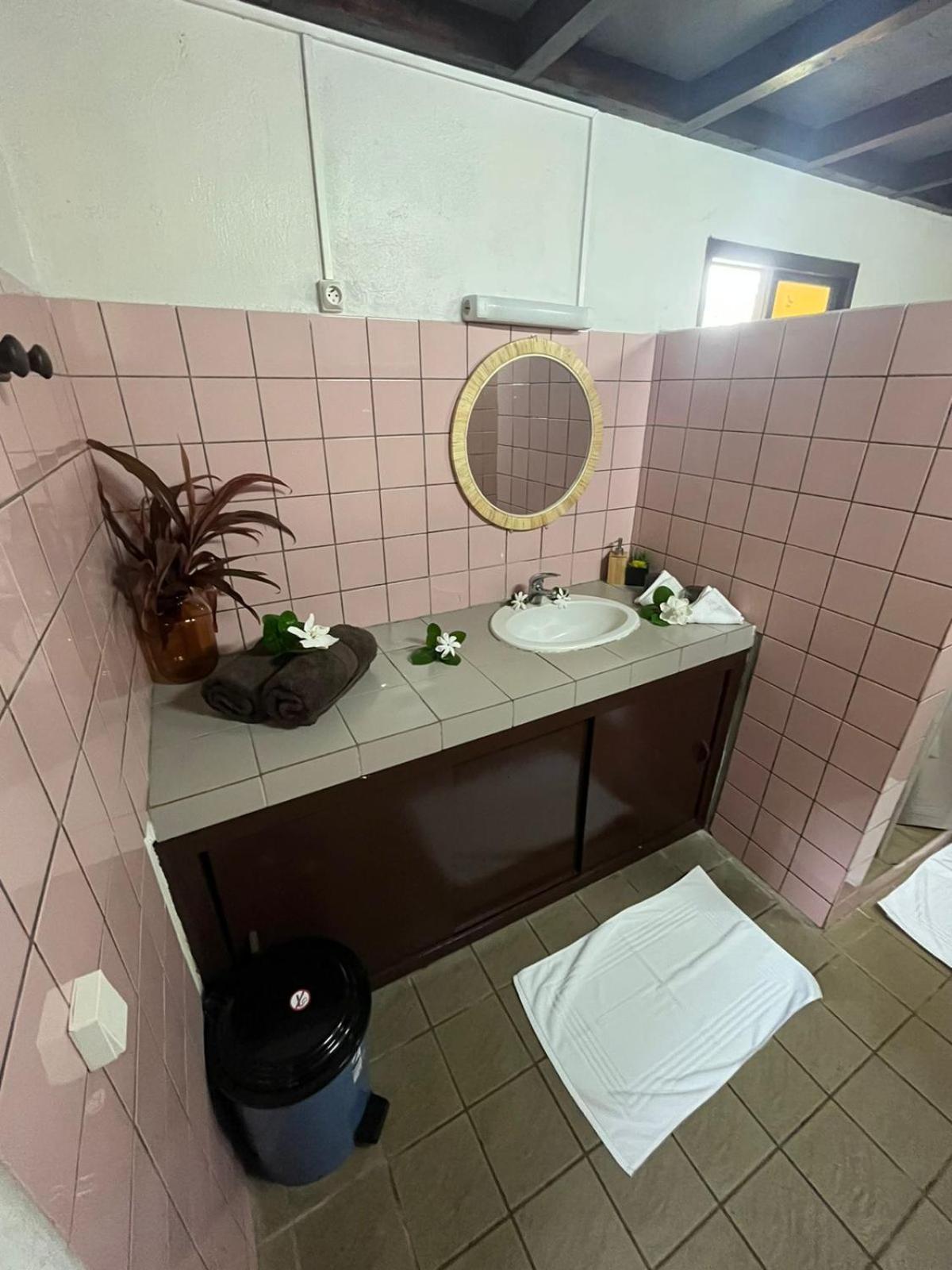 Pension Hibiscus Taha'A Vaitoare  Exterior foto
